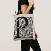 Letter P  Celtic Knot Monogram Tote Bag (Dichtbij)