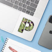 Letter P met militaire camouflage Textuur Sticker (Laptop met iPhone)