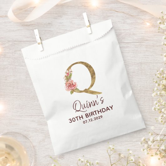 Letter Q Gouden Monogram Blush Roze Rozen Bedankzakje (Geknipt)