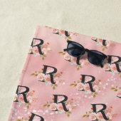 Letter R Strandlaken (In situ)