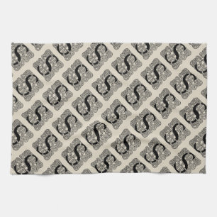 Letter S  Celtic Knot Monogram Theedoek