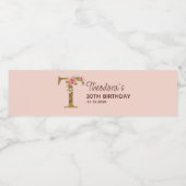 Letter T Gouden Monogram Roze Rozen Waterfles Etiket (Enkel label)