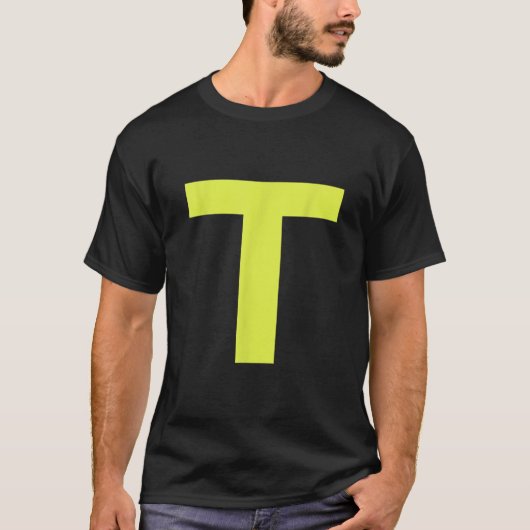Letter T in Yellow on Green Costume Halloween Part T-shirt (Voorkant)