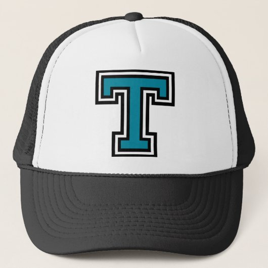 Letter "T"-Monogram Trucker Pet (Voorkant)