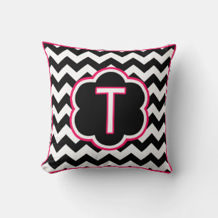 Letter T Zwart en Wit Chevron Monogram Kussen