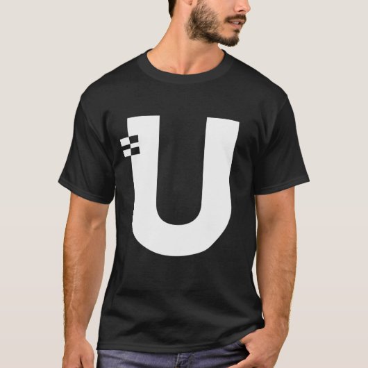 Letter U Alphabet Initiaal Monogram T-shirt (Voorkant)