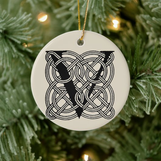 Letter V  Celtic Knot Monogram Keramisch Ornament (Boom)