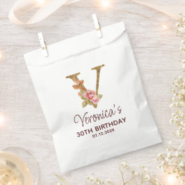 Letter V Gouden Monogram Blush Roze Rozen Bedankzakje