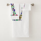 Letter V Monogram Bad Handdoek (Insitu)