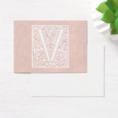 letter V monogram Roos roze perkament "V" Visitekaartje (Bureau)
