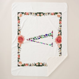 Letter V Monogram Sherpa Deken