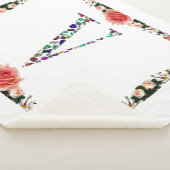 Letter V Monogram Sherpa Deken (3/4)