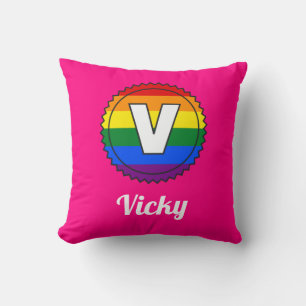 Letter V & Name Gay Pride Rainbow Monogram - Roze Kussen