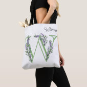 Letter "W" Lavendel Eucalyptus botanisch Tote Bag (Dichtbij)