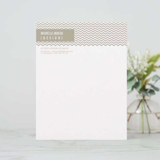 LETTERHEAD trendy vet chevron streep taupe Custom Briefhoofd (Staand voorkant)