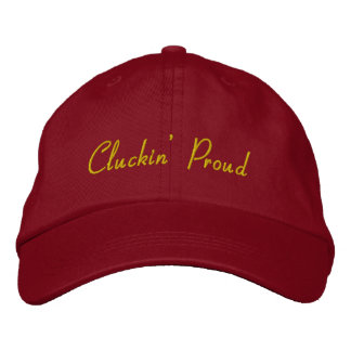 Lettering Cluckin’ Proud in Gold Geborduurde Pet
