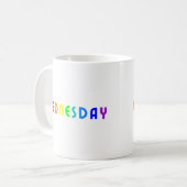 Lettering Design woensdag in regenboogkleuren Koffiemok (Voorkant links)