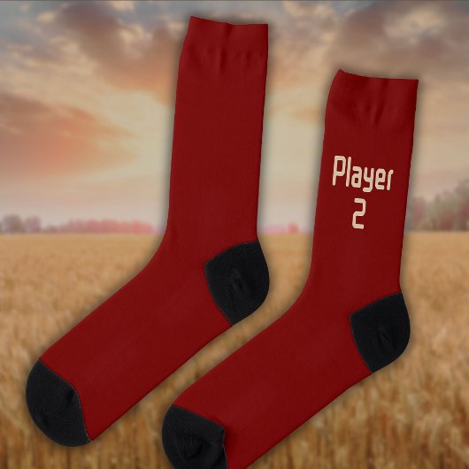 Lettering Player 2 in Beige op Deep Red Sokken