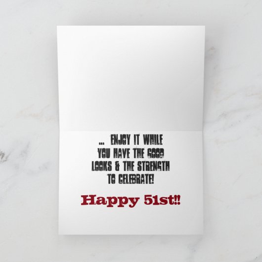 Leuk, 51ste verjaardag, broer, rood en wit tekst. kaart (Binnen)