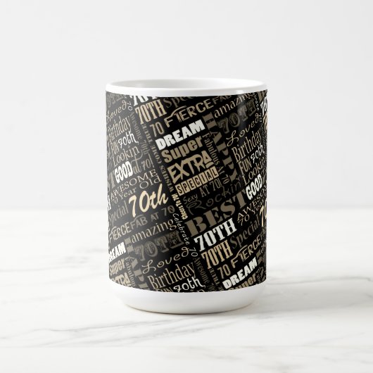 Leuk 70e verjaardagsfeestje gepersonaliseerd monog magische mok (Midden)