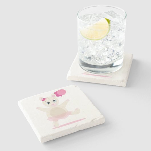 Leuk beer houdt twee ballonnen roze onderzetter (Zijkant)