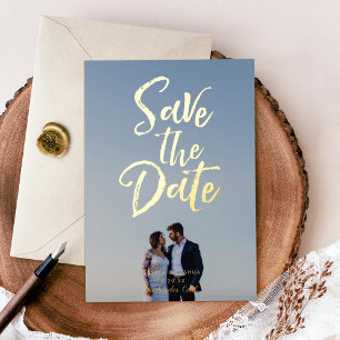 Leuk geborsteld lettertype foto Save the Date Gold Folie Uitnodiging