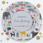 Leuk Gepersonaliseerd Dier Eerste 1e Verjaardag Papieren Bordje<br><div class="desc">Met allerlei soorten oerwoud,  safari's,  dierentuindieren,  huisdieren,  vogels en wilde dieren. Een monster en een dinosaurus zijn er misschien ook in geslopen. Ideaal voor het eerste verjaardagsfeest van een leuk dierenvriend. Verander de tekst om te personaliseren. Originele versie door Nic Squirrell.</div>