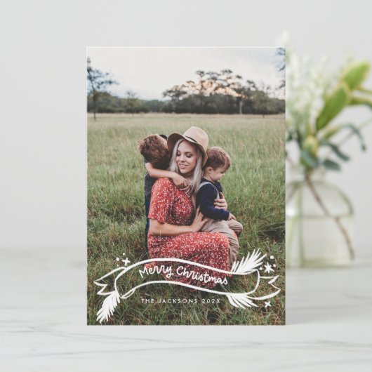 Leuk geschreven Vrolijk Kerstfeest op een getekend Feestdagenkaart (Staand voorkant)