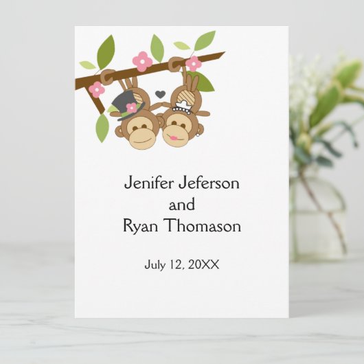 leuk grappig huwelijkskoppel bruiloft uitnodiging (Staand voorkant)