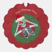 Leuk kerstskelet met Ornamenten in krans (Voorkant)