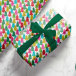Leuk kleurrijk papier kerstbomen inpakpapier<br><div class="desc">Onthoud het kinderlijke wonder van de feestdagen met dit leuke, feestelijke inpakpapier, ontworpen met overlappend tissuepapier Kerstbomen in felle kleuren van limoen, magenta roze, goudgeel, aqua blauw, groen en rood.</div>