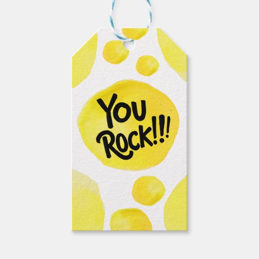 Leuk modern script je rock geel zwart penseel typo cadeaulabel (Voorkant)