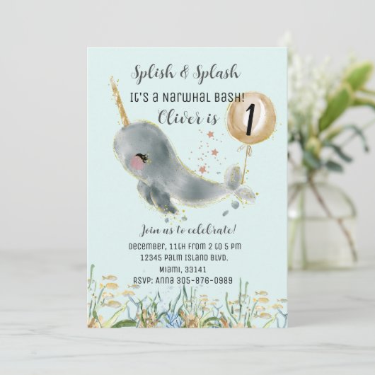 Leuk Onder het Zee Narwhal Verjaardagsuitnodiging Kaart (Staand voorkant)