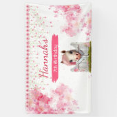 Leuk Paard Verjaardag Roze Bloemen Gepersonaliseer Spandoek (Verticaal)