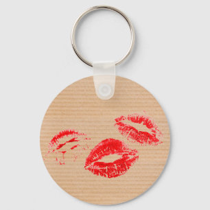 LEUK! Rode lippenstift afdrukken op kartonnen doos Sleutelhanger
