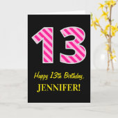 Leuk roze gestreept "13"; Gelukkige 13de verjaarda Kaart (Gele Bloem)