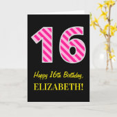 Leuk roze gestreept "16"; Gelukkige 16e verjaardag Kaart (Gele Bloem)