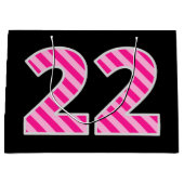 Leuk roze gestreept "22"; Gelukkige 22e verjaardag Groot Cadeauzakje (Voorkant)