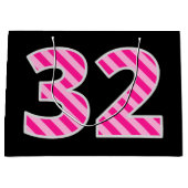 Leuk roze gestreept "32"; Gelukkige 32e verjaardag Groot Cadeauzakje (Voorkant)