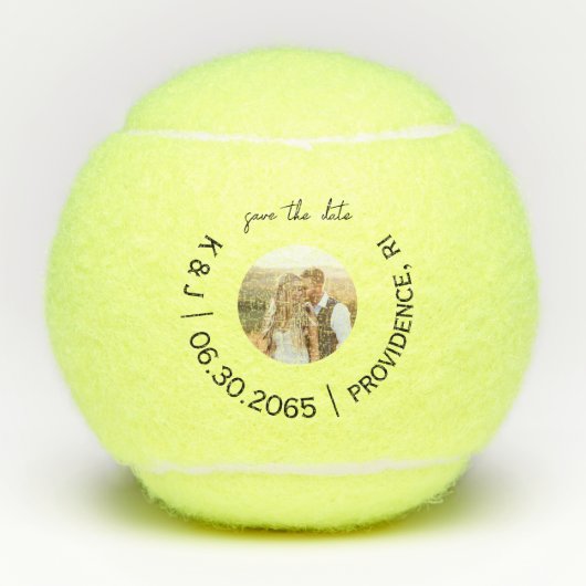 Leuk Tennis Foto Bruiloft Save the Date Tennisballen (Voorkant)