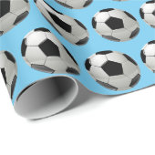 Leuk Voetbal Patroon op Powder Blue Cadeaupapier (Rol Hoek)