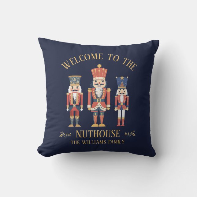 Leuk Welkom bij de Nuthouse Notenkraker Kerst Kussen (Voorkant)