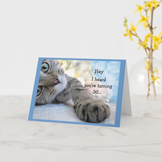 Leuke 30e verjaardag Elke naam Cat Animal Humor Kaart (Gele Bloem)