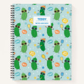 Leuke augurken spelen Pickleball op lichtblauw Notitieboek (Voorkant)