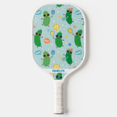 Leuke augurken spelen Pickleball op lichtblauw Pickleball Paddle (Voorkant)