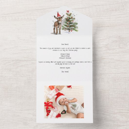 Leuke baby ezel en kerstboom, aanpasbaar all in one uitnodiging (Binnen)