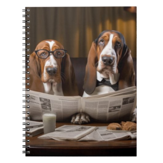 Leuke basset hounds lezen krant notitieboek (Voorkant)