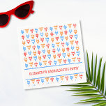 Leuke Bikini Pool Party Gepersonaliseerde Bachelor Servet<br><div class="desc">Maak golven aan je bachelorette bash met deze trendy badpak-thema papieren servetten! Perfect voor een strand- of poolside party, deze levendige en speelse servetten voegen een vleugje plezier toe aan uw viering. Pas ze aan met de naam van de bruid voor die extra speciale aanraking. Duik in de ultieme feestvibe...</div>