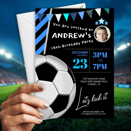 Leuke blauwe voetbal verjaardagsfeest uitnodiging