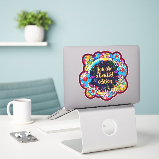Leuke bloemrijke Limited Edition-inspiratie Sticker (Laptop op bureau)
